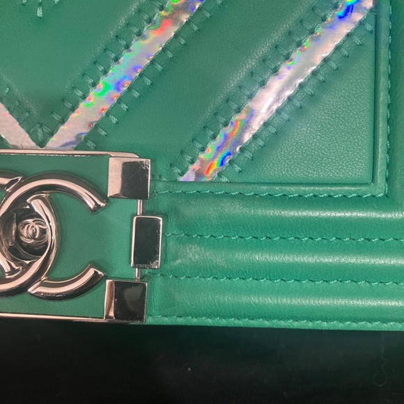 Authentic Chanel Chevron Boy Bag - Picture 7 of 17